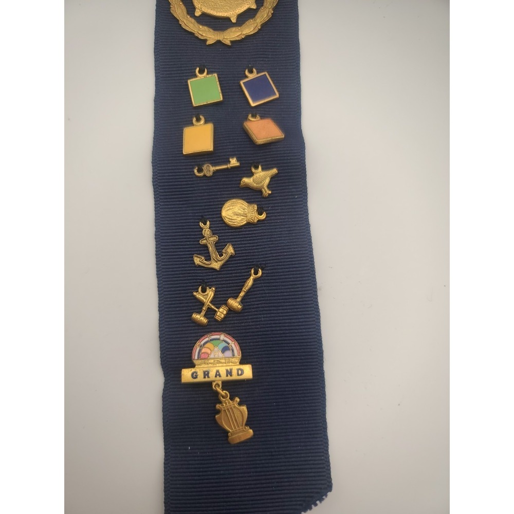Vintage Masonic Order Rainbow Girls Merit Enamel Bar Pin Cross Color Pot Of Gold - Picture 3 of 5